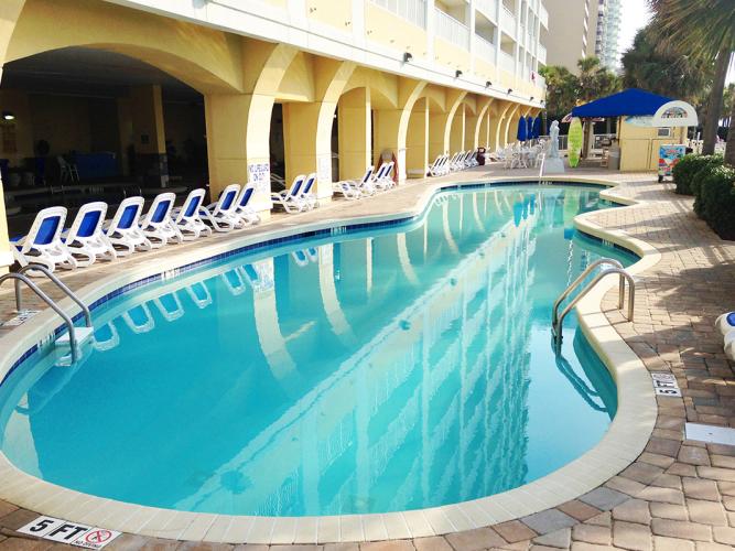 Camelot by the Sea pool