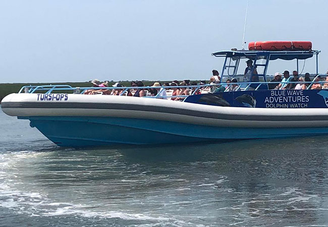 Blue Wave Adventures boat