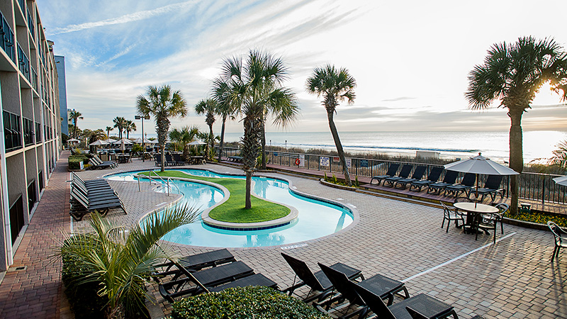 Compass Cove oceanfront pool deck