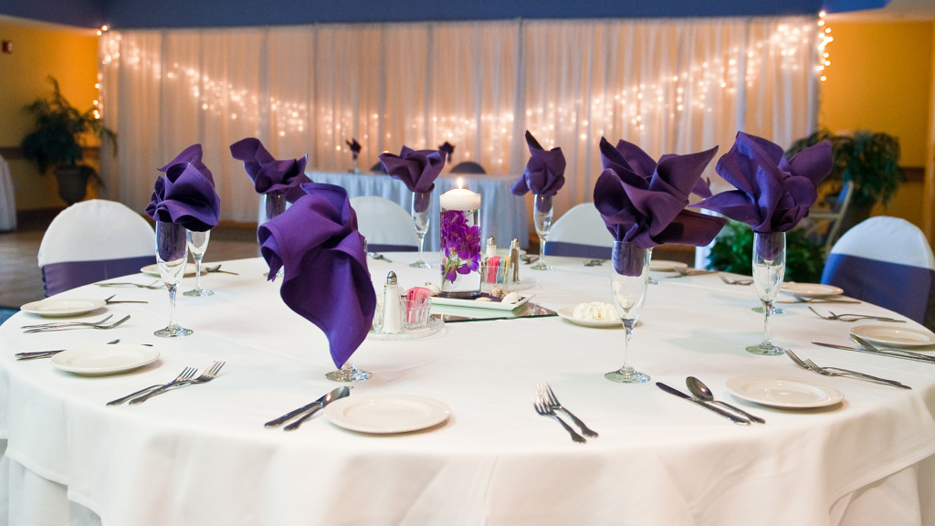 Reception round