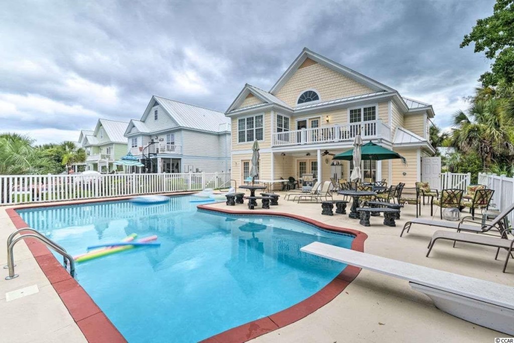 Villa with Pool