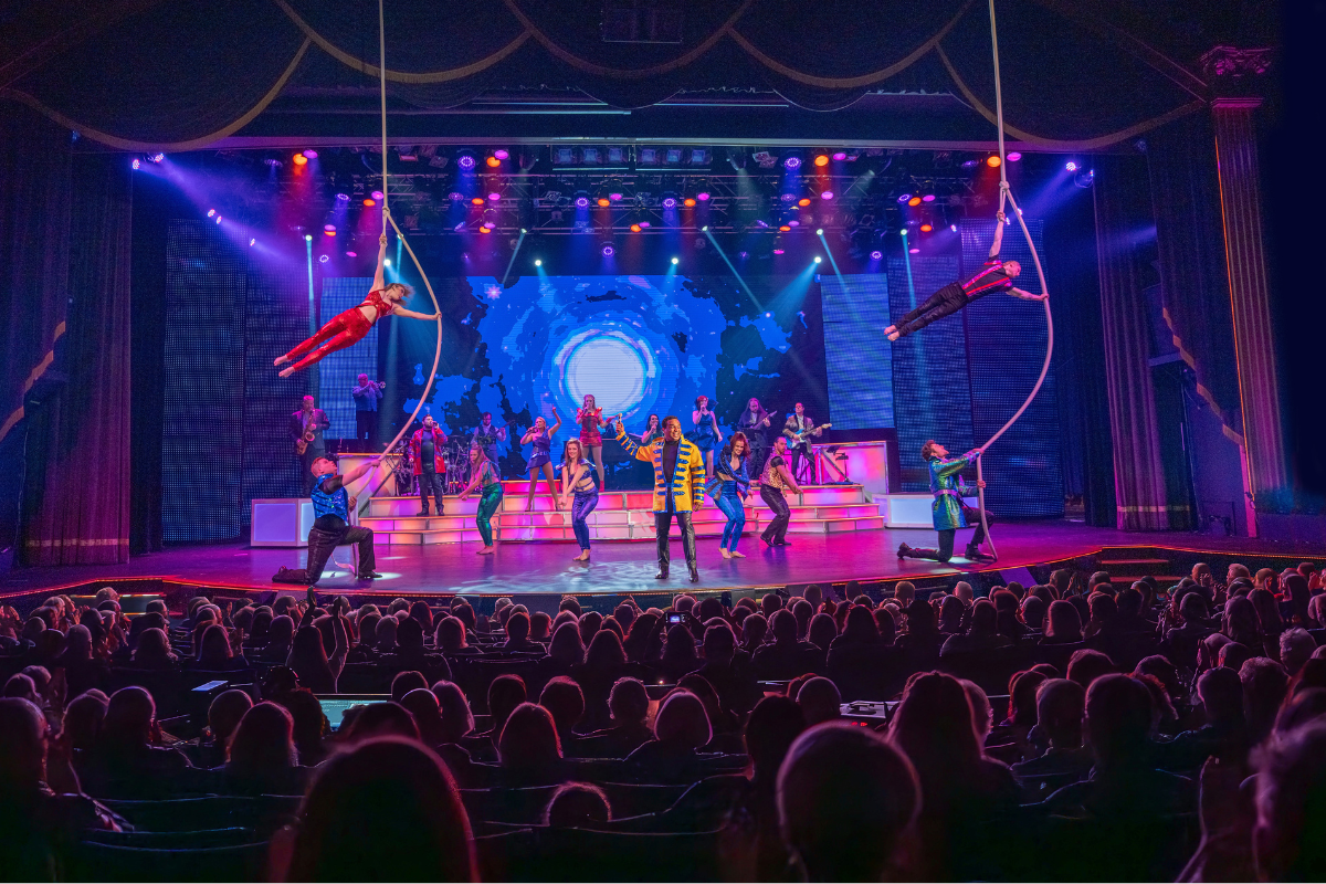 Local Residents BOGO for ICONIC at the Alabama Theatre  Photo