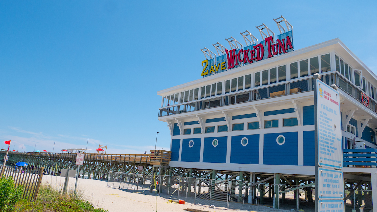 The Wicked Tuna at 2nd Avenue Pier