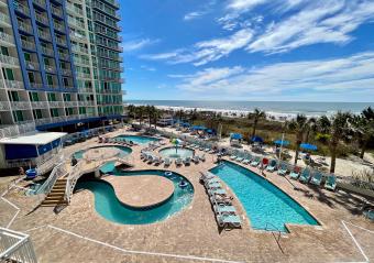 Save over 25% OFF + FREE Breakfast for 2 Daily on Stays of 4+ Nights! Photo
