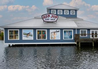 Barefoot Landing Photo