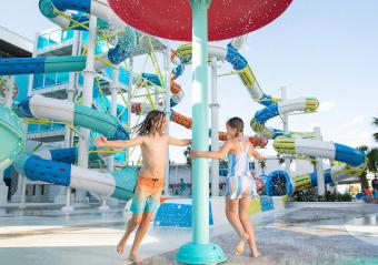 Landmark Oceanfront Resort Photo 9