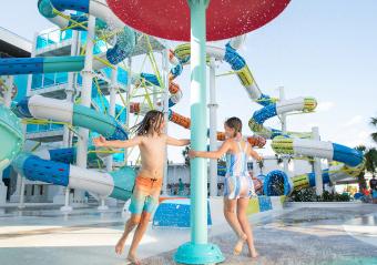 Landmark Oceanfront Resort Photo 9