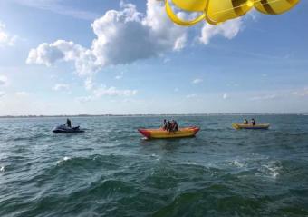 Banana Boat Express Photo 2