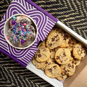 Cookie box and more sweets