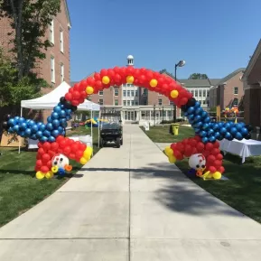 Balloon arch