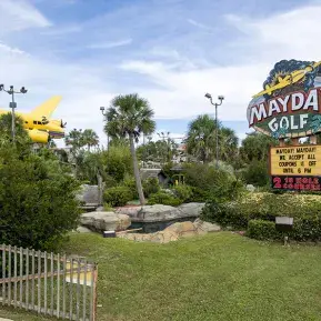 Mayday Golf Photo
