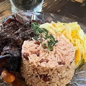 Island Vibez Cafe and Coffeehouse Photo 2