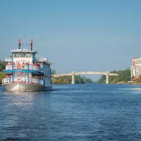 Barefoot Queen Riverboat Photo