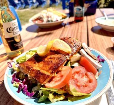 Bummz on the Boardwalk Mahi salad