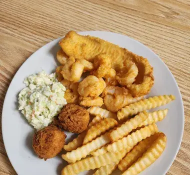 Fried fish and shrimp plate at Andys snack shack