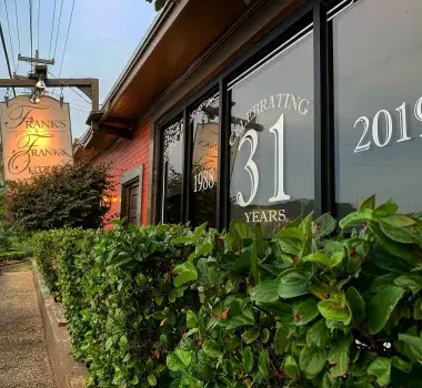 Exterior of Franks Restaurant in Pawleys Island