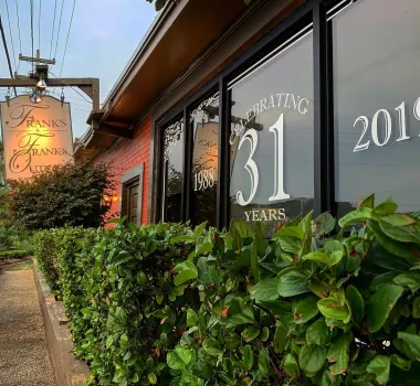 Exterior of Franks Restaurant in Pawleys Island