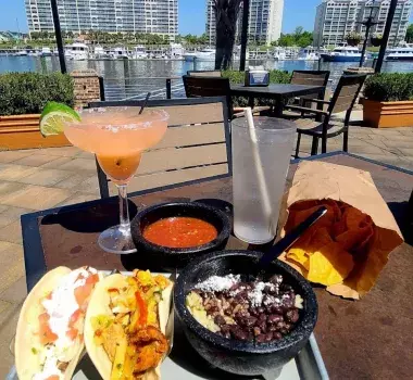 taco mundo outdoor