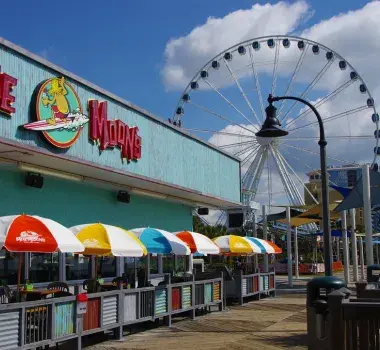 moe moons exterior