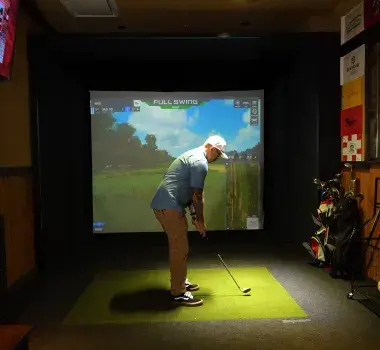 Twin Peaks Myrtle Beach Golf Simulator