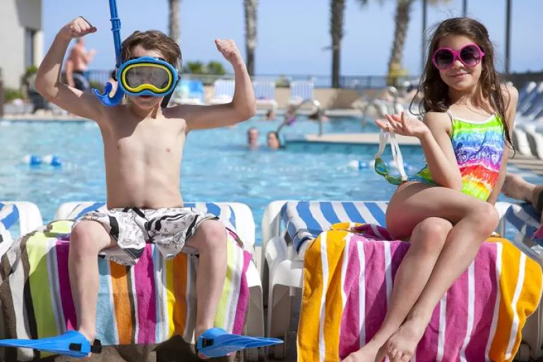 Carolina Winds kids at the pool