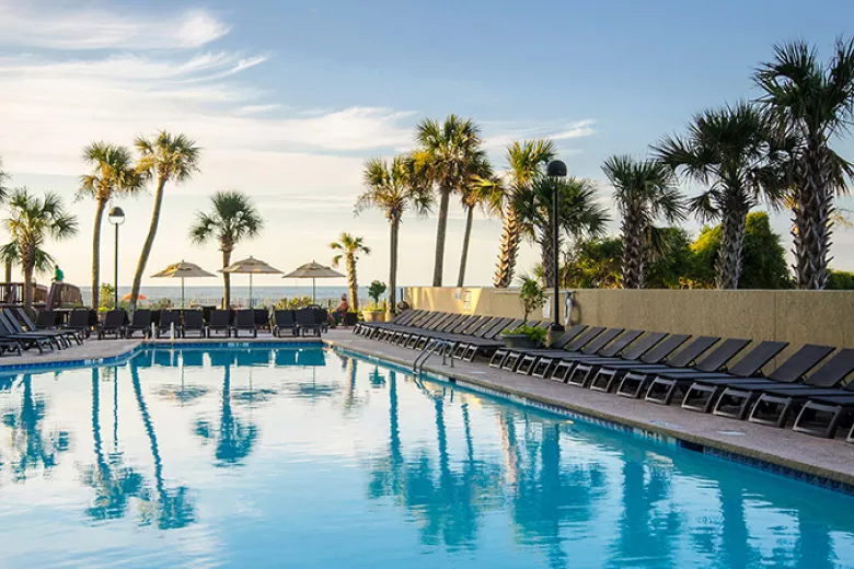 Ocean Reef oceanfront pool