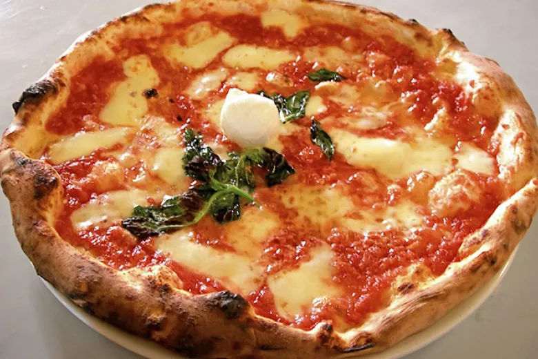 Marco sales polo pizzeria