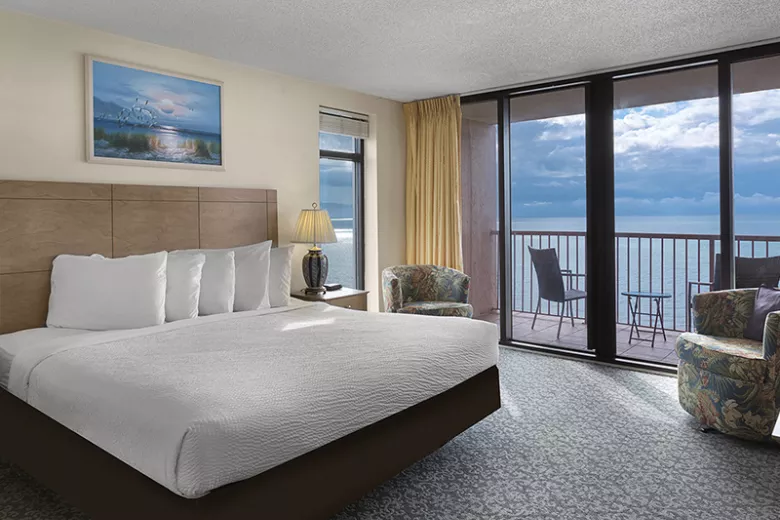 Beach Colony oceanfront master bedroom