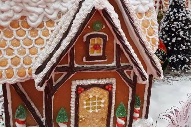 gingerbread house
