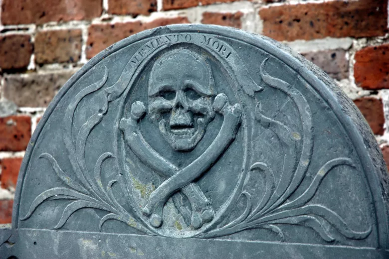 Grahame Long: Art of the Grave