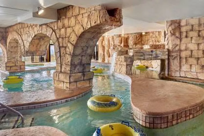 Island Vista lazy river