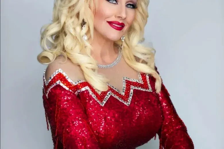 Karen as Dolly! Photo