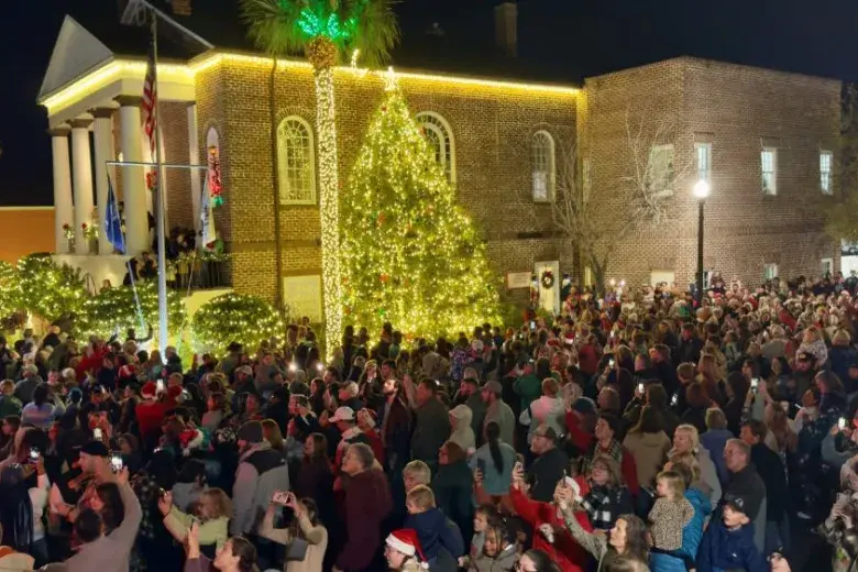 City of Conway Christmas Tree Lighting Photo