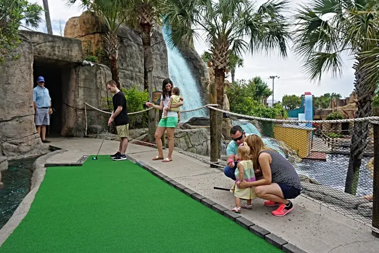 Dinosaur Adventure Mini Golf Photo 2