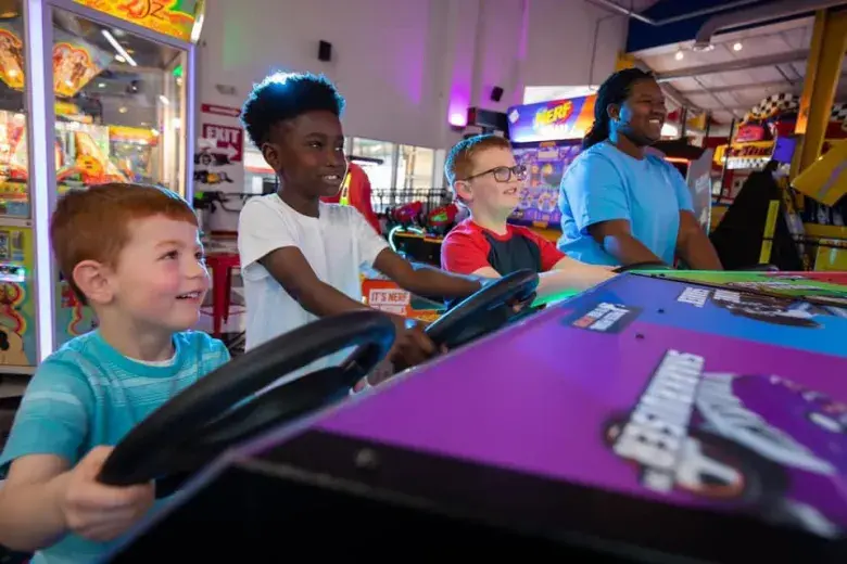 Broadway Grand Prix Photo 2