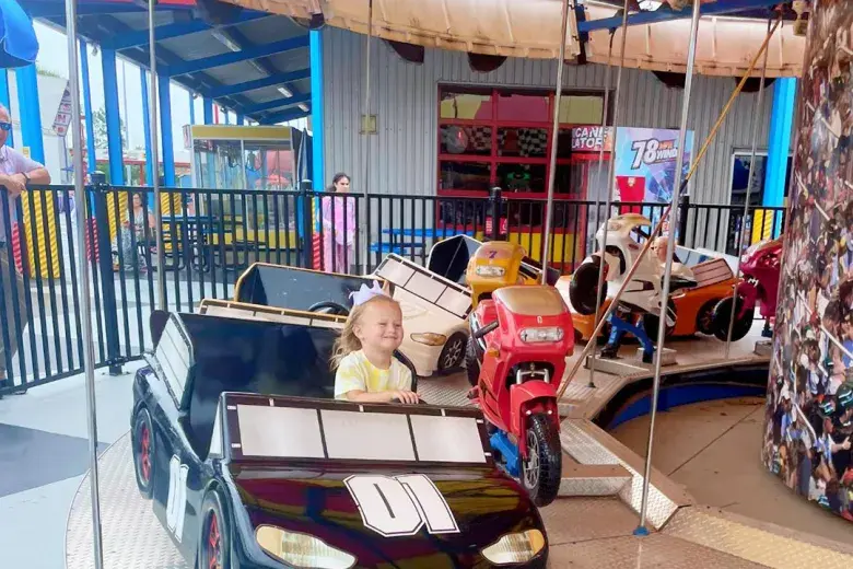 Broadway Grand Prix Photo 3