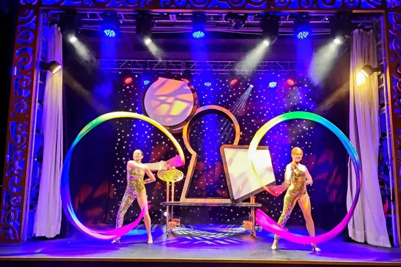 Charles Bach Wonders Theatre Photo 5