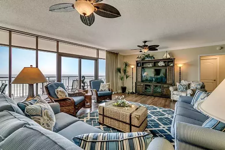 Condo-World Photo 2