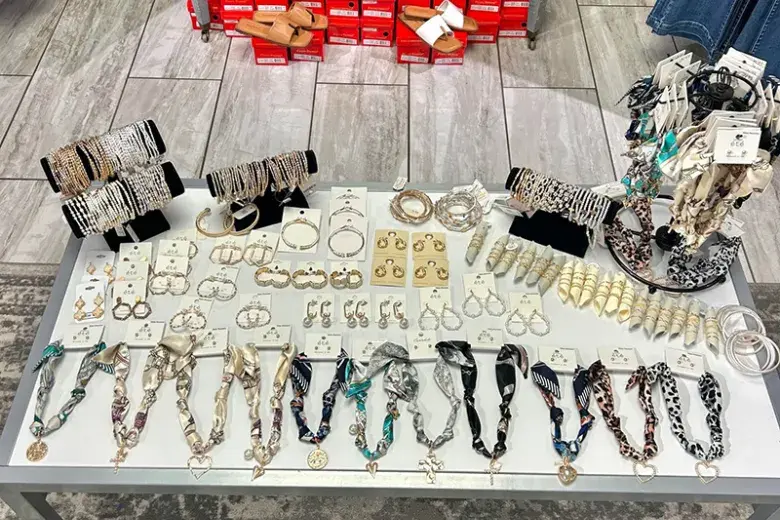 Moon Vine Apparel Photo 2