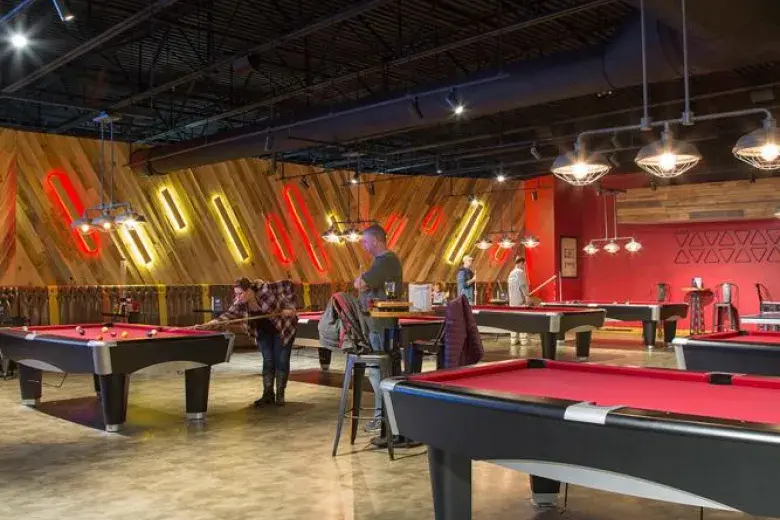 810 Billiards & Bowling in Myrtle Beach Photo 2