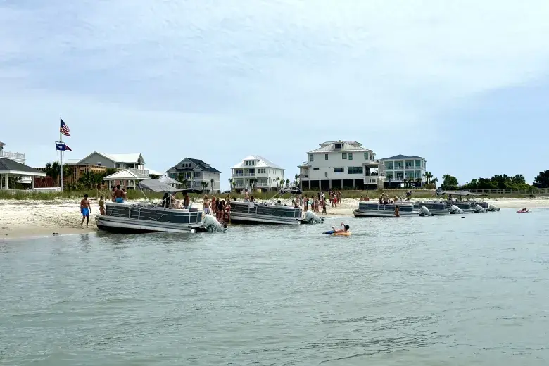 Crazy Sister Watersports & Boat Rentals Photo 4