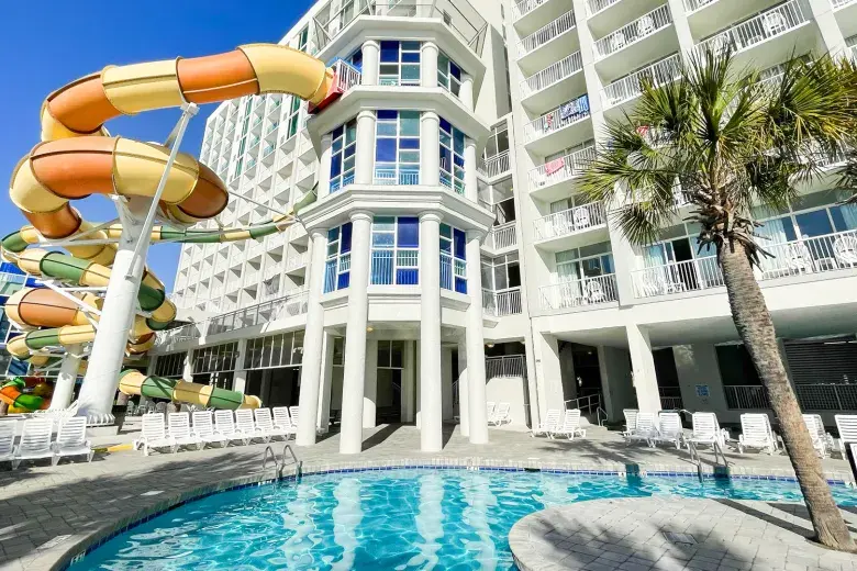 Crown Reef Beach Resort and Waterpark Photo 7