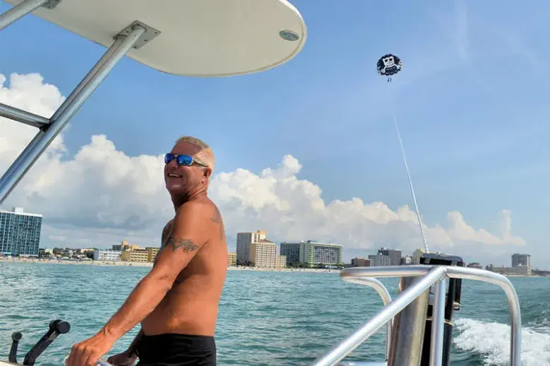 Downwind Sails Parasail Photo 2