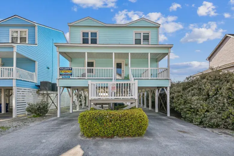 Elliott Beach Rentals Photo 4
