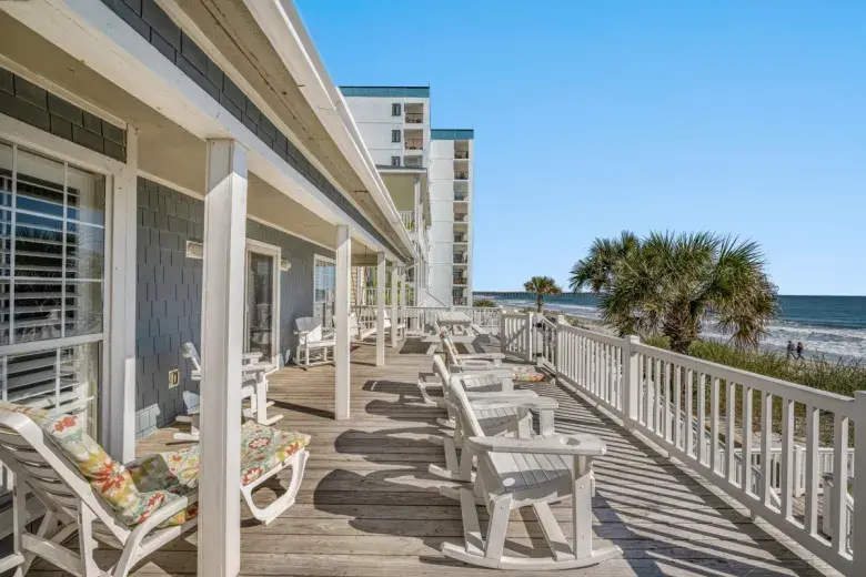 Elliott Beach Rentals Photo 2