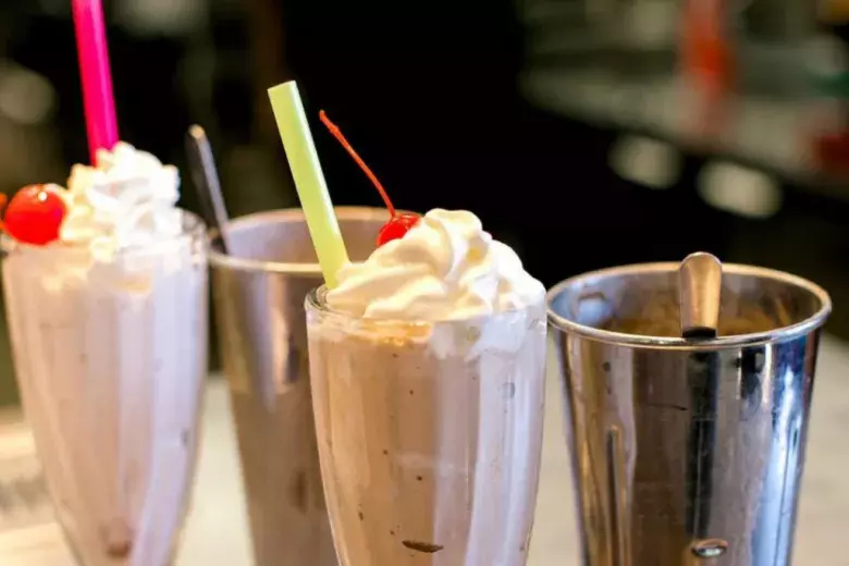 Fuddruckers Photo 4