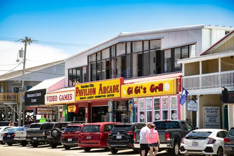 Garden City Pavilion Arcade & Gigi's Grill Photo