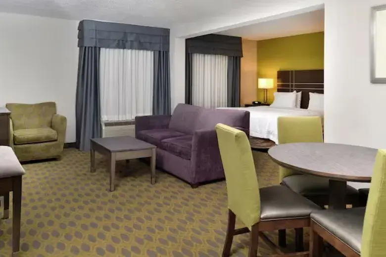 Hampton Inn - Northwood Photo 4