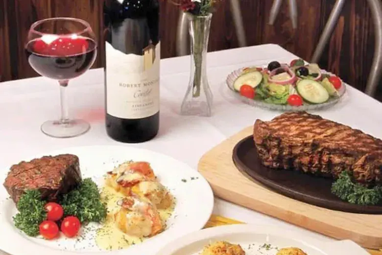 Angelo's Steak & Pasta Photo 3