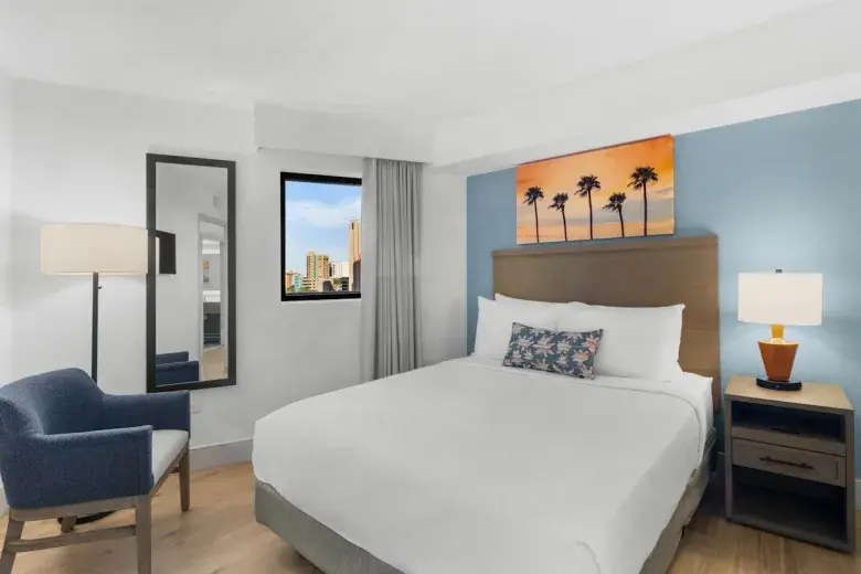 Ocean Reef Resort - South Tower Three Bedroom Deluxe Condo - Bedroom Photo 9